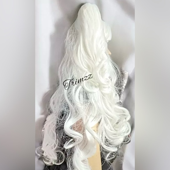 WIG One Size ………Black & White Thick Long Pony Tail Wig with removable Pony Tails - Picture 6 of 6
